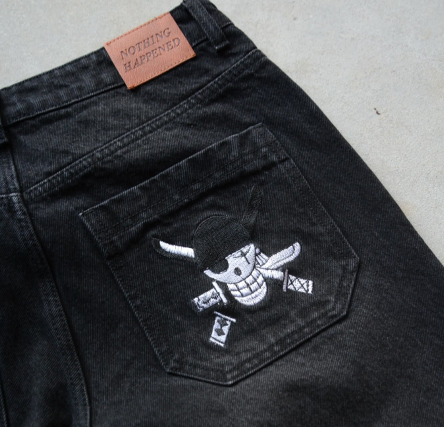 One Piece - Zoro Jeans + Gift Sword